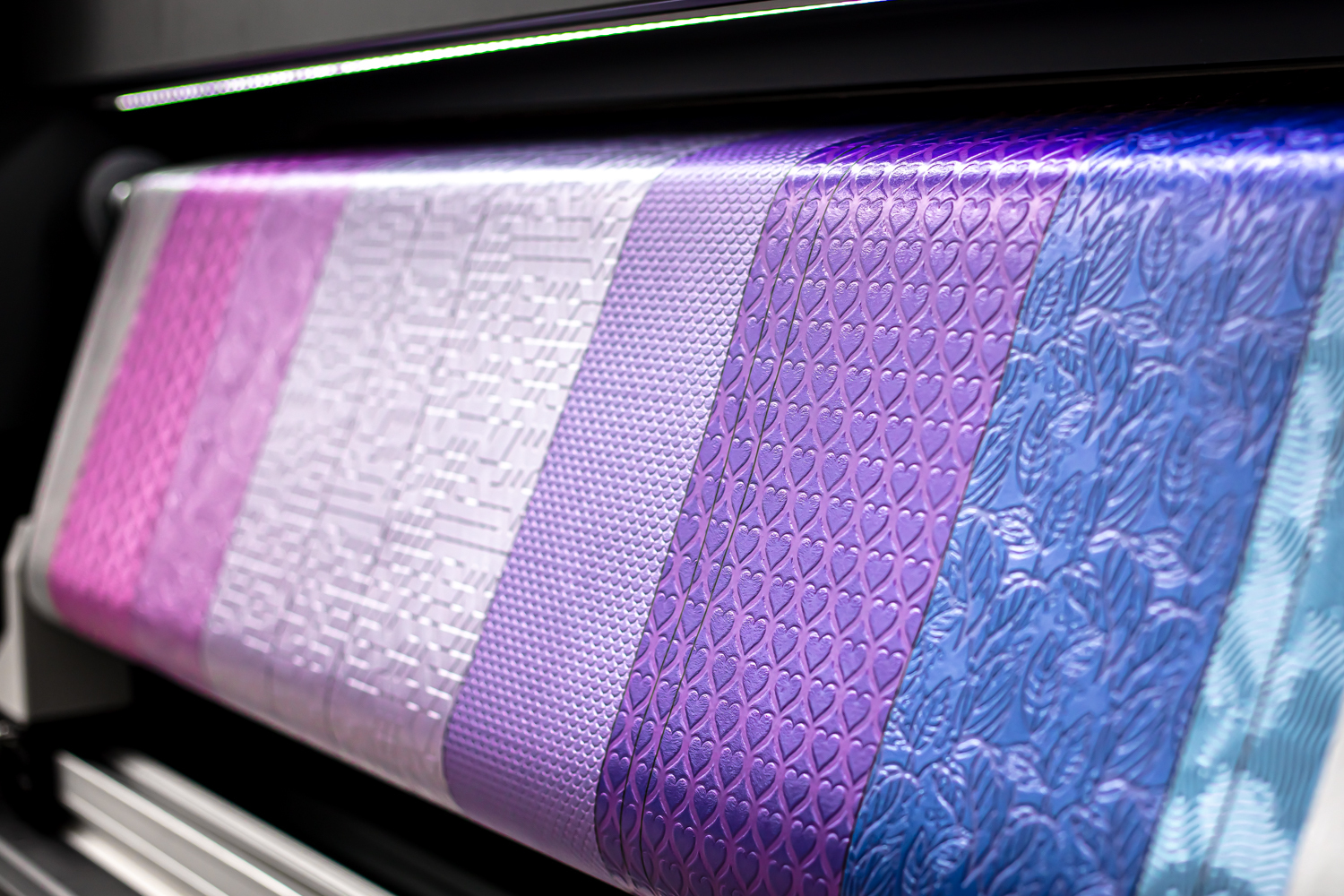 dimensional wallpaper texture floral geometric raised pattern detail